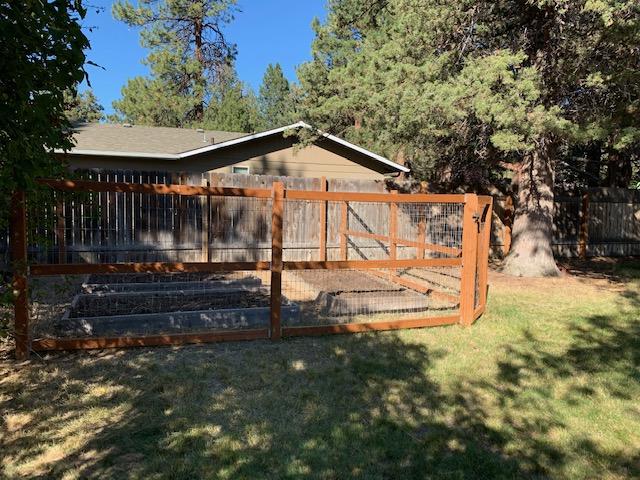 20380 Rae Road Bend, OR 97702 - Photo 27 of 28 Rae 29