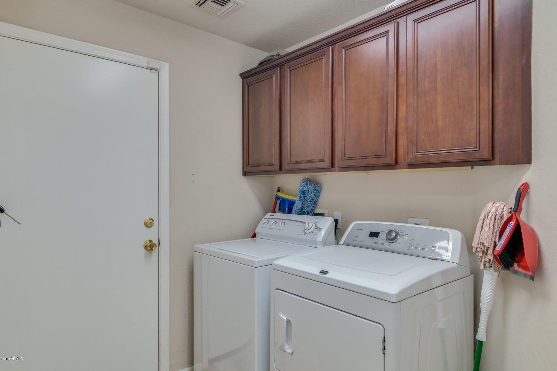 16196 West Hearn Road Surprise, AZ 85379 - Photo 11 of 22 Hearn (12)