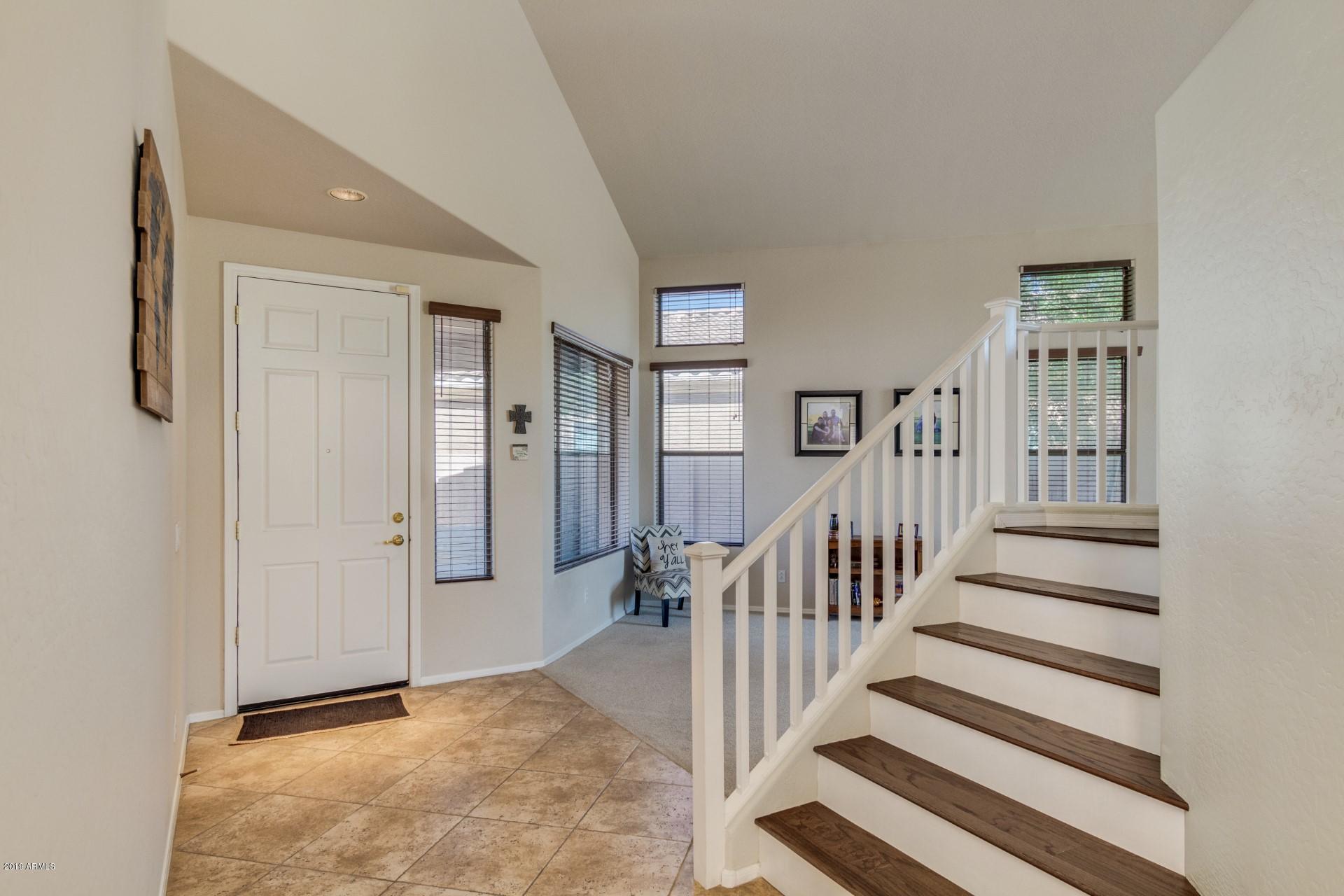 16196 West Hearn Road Surprise, AZ 85379 - Photo 5 of 22 Hearn (4)