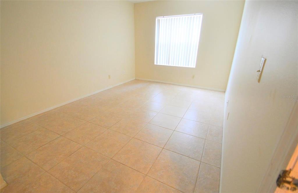 4240 Pershing Pointe Place, Unit 2 Orlando, FL 32822 - Photo 6 of 9