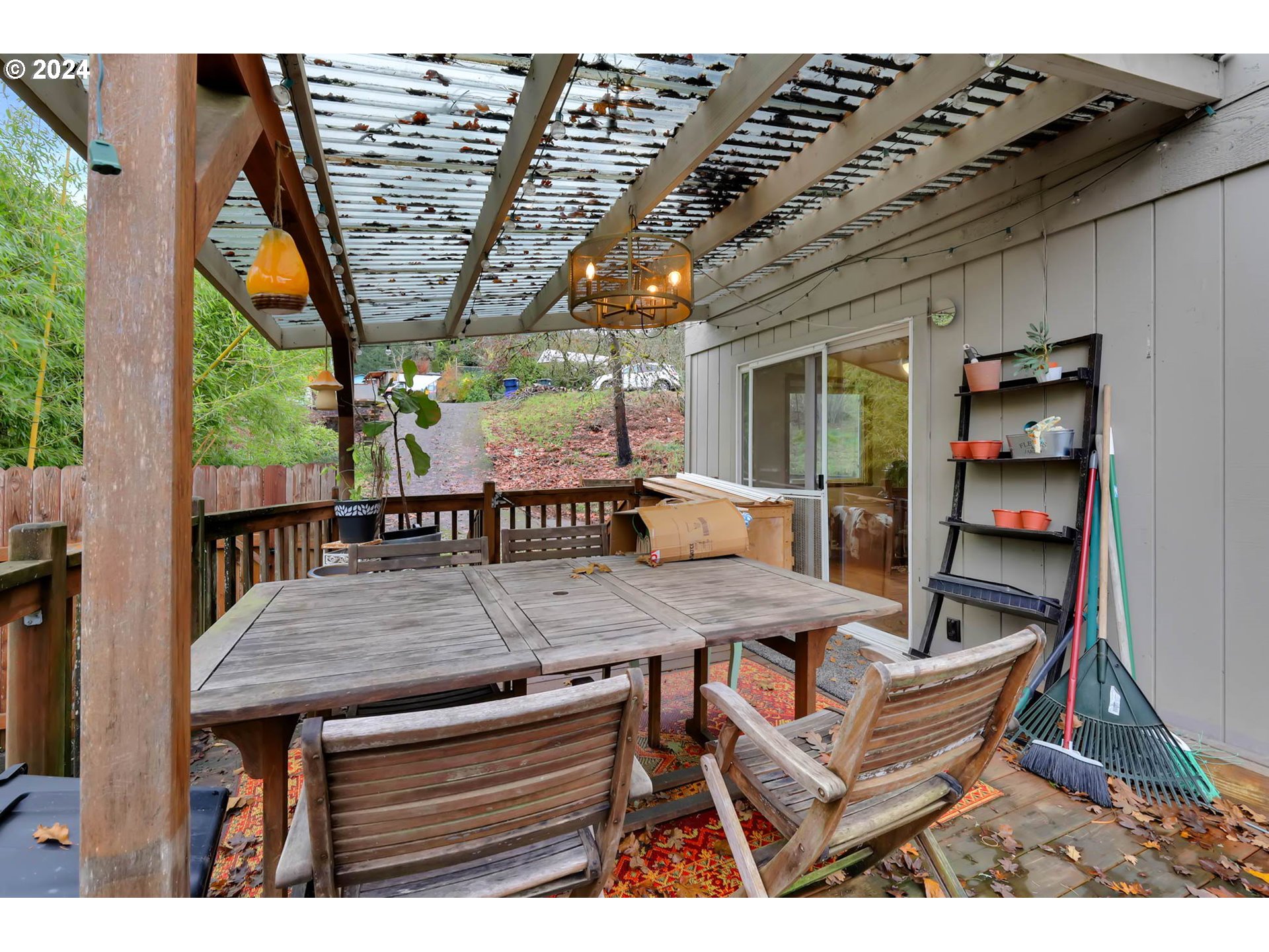590 South 71st Street Springfield, OR 97478 - Photo 38 of 44 a view of a dinning table and chairs in the patio