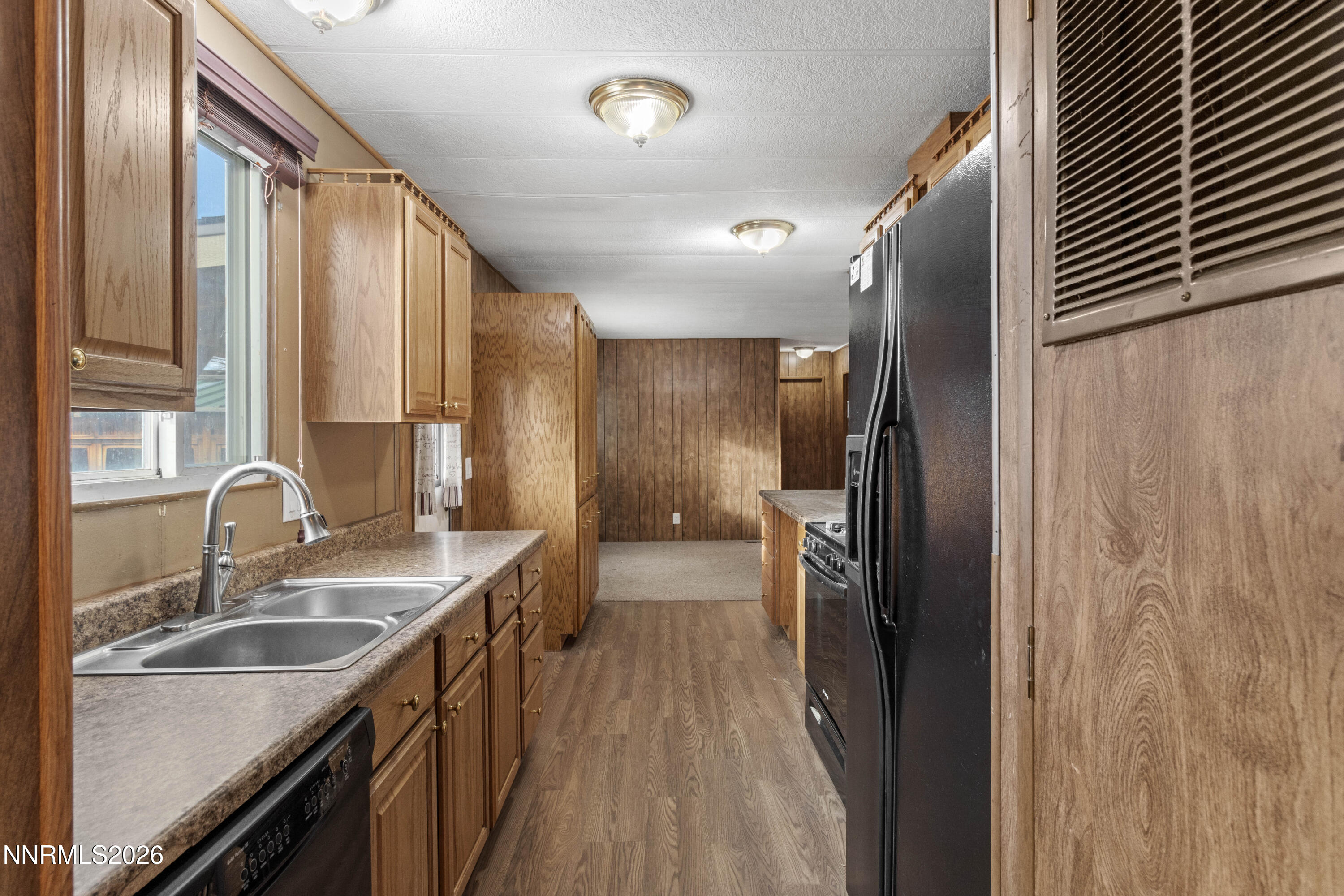 520 East 8th Avenue Sun Valley, NV 89433 - Photo 21 of 46 520 E 8th St 21