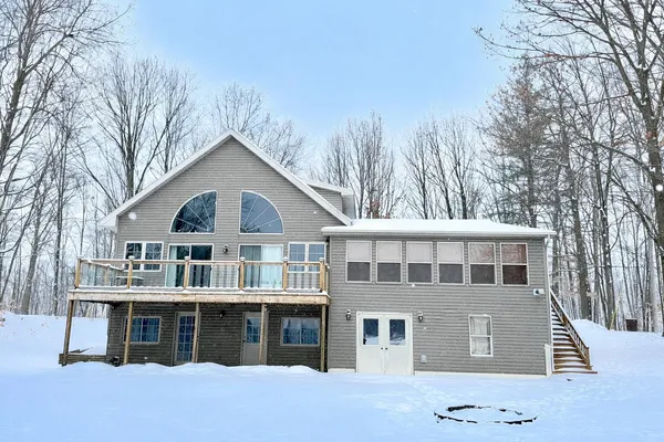 $443,000 | 1461 Tasha Drive, Edmore, MI 48829