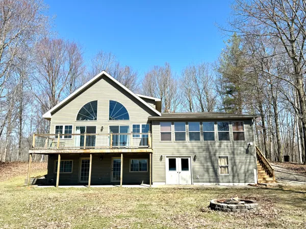 $433,000 | 1461 Tasha Drive, Edmore, MI 48829