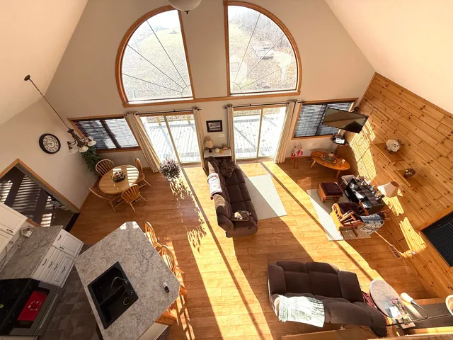 $443,000 | 1461 Tasha Drive, Edmore, MI 48829