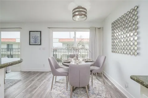 $975,000 | 1720 Ardmore Avenue, Unit 224, Hermosa Beach, CA 90254