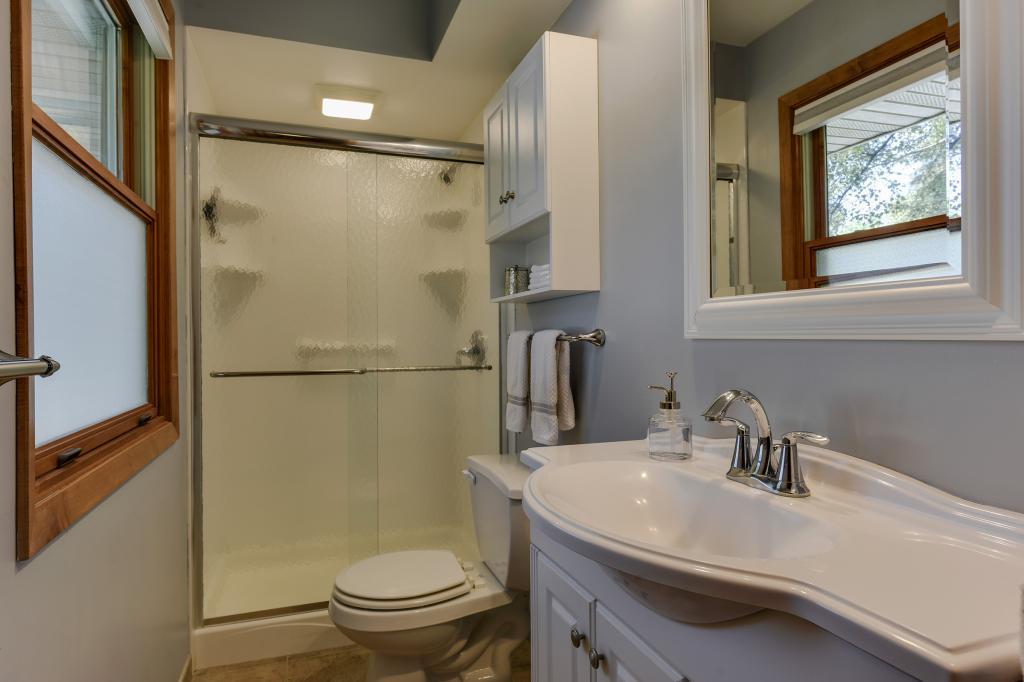 5115 Valley View Road Edina, MN 55436 - Photo 14 of 32