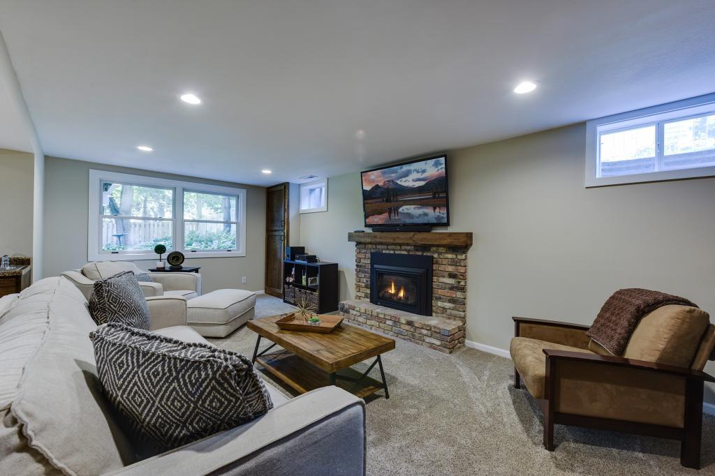 5115 Valley View Road Edina, MN 55436 - Photo 21 of 32