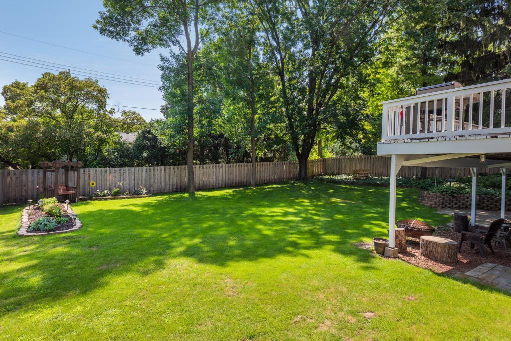 5115 Valley View Road Edina, MN 55436 - Photo 26 of 32