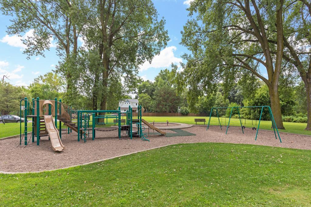 5115 Valley View Road Edina, MN 55436 - Photo 32 of 32