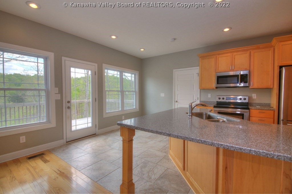 200 Hyde Park Road Winfield, WV 25213 - Photo 16 of 32 Gallery Image 16