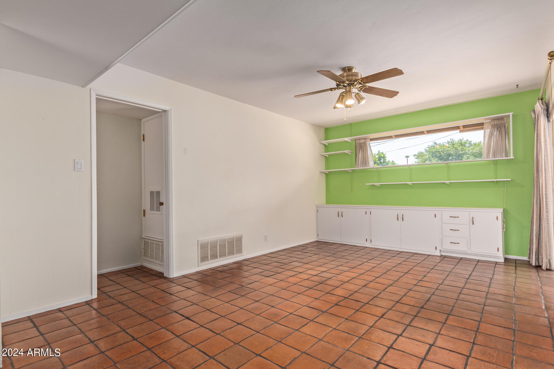 4709 East Osborn Road Phoenix, AZ 85018 - Photo 12 of 44 11 - Osborn