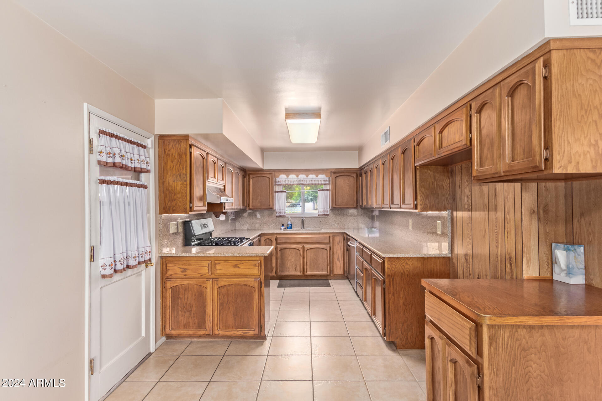 4709 East Osborn Road Phoenix, AZ 85018 - Photo 18 of 44 17 - Osborn