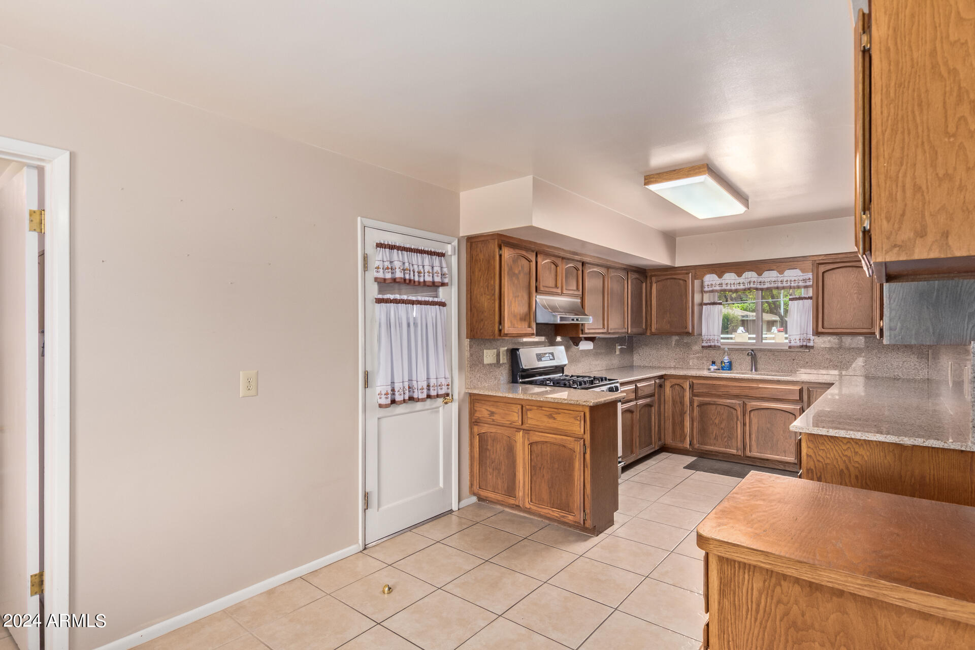 4709 East Osborn Road Phoenix, AZ 85018 - Photo 19 of 44 18 - Osborn