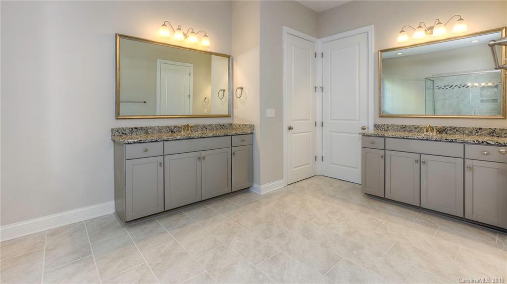 194 Forsythia Lane, Unit 736 Tega Cay, SC 29708 - Photo 16 of 36