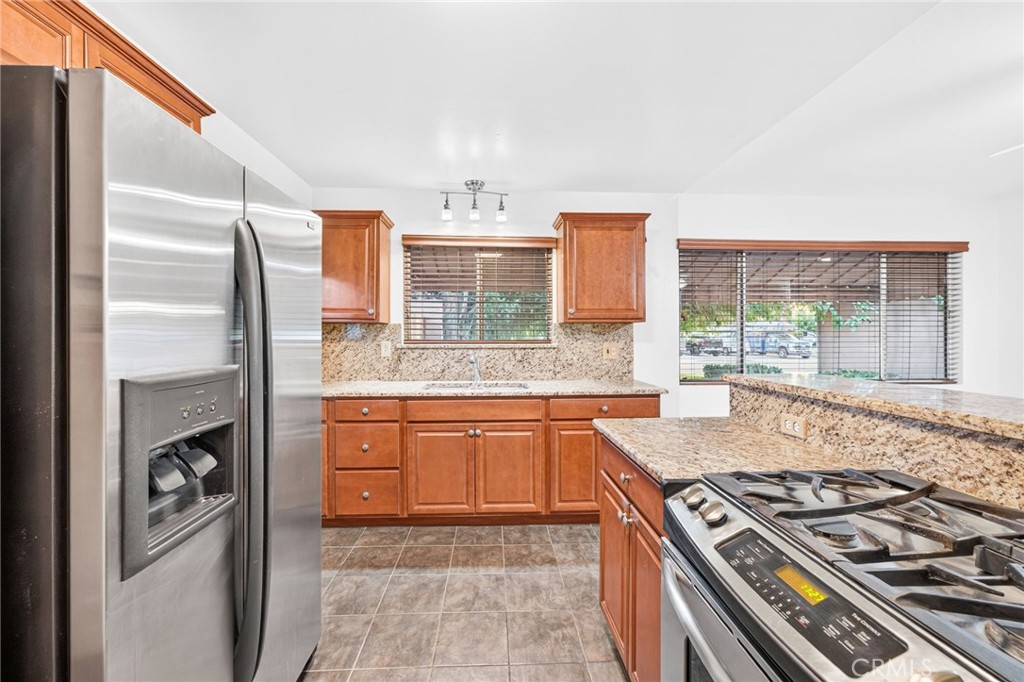 3261 Wallingham Drive Riverside, CA 92503 - Photo 7 of 57 Gallery Image 7