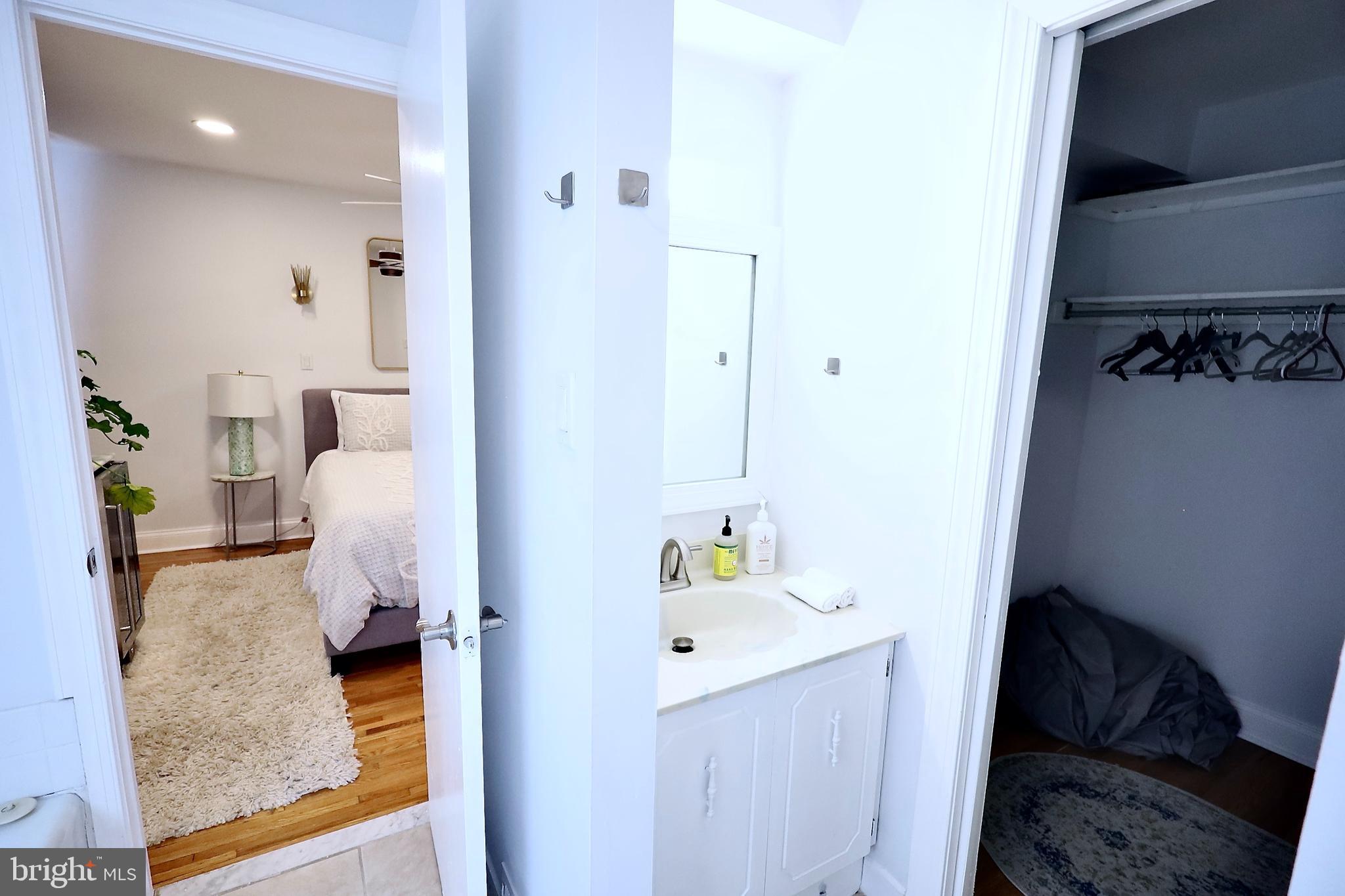 701 Lombard Street Philadelphia, PA 19147 - Photo 21 of 59 view of living room with furniture and rug