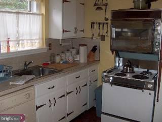 312 Avon Road Springfield, PA 19064 - Photo 5 of 6