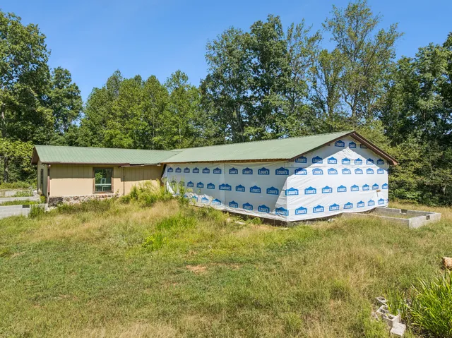 $999,000 | 8272 Burgess Falls Road, Baxter, TN 38544