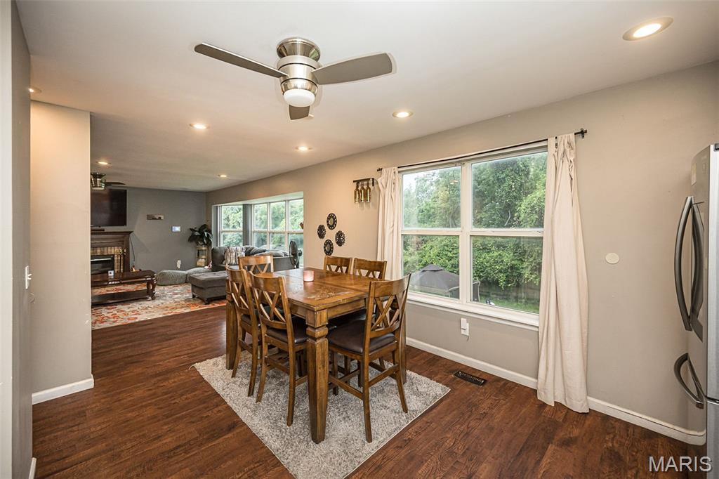 2328 Pohlman Road Florissant, MO 63033 - Photo 18 of 43 Gallery Image 18