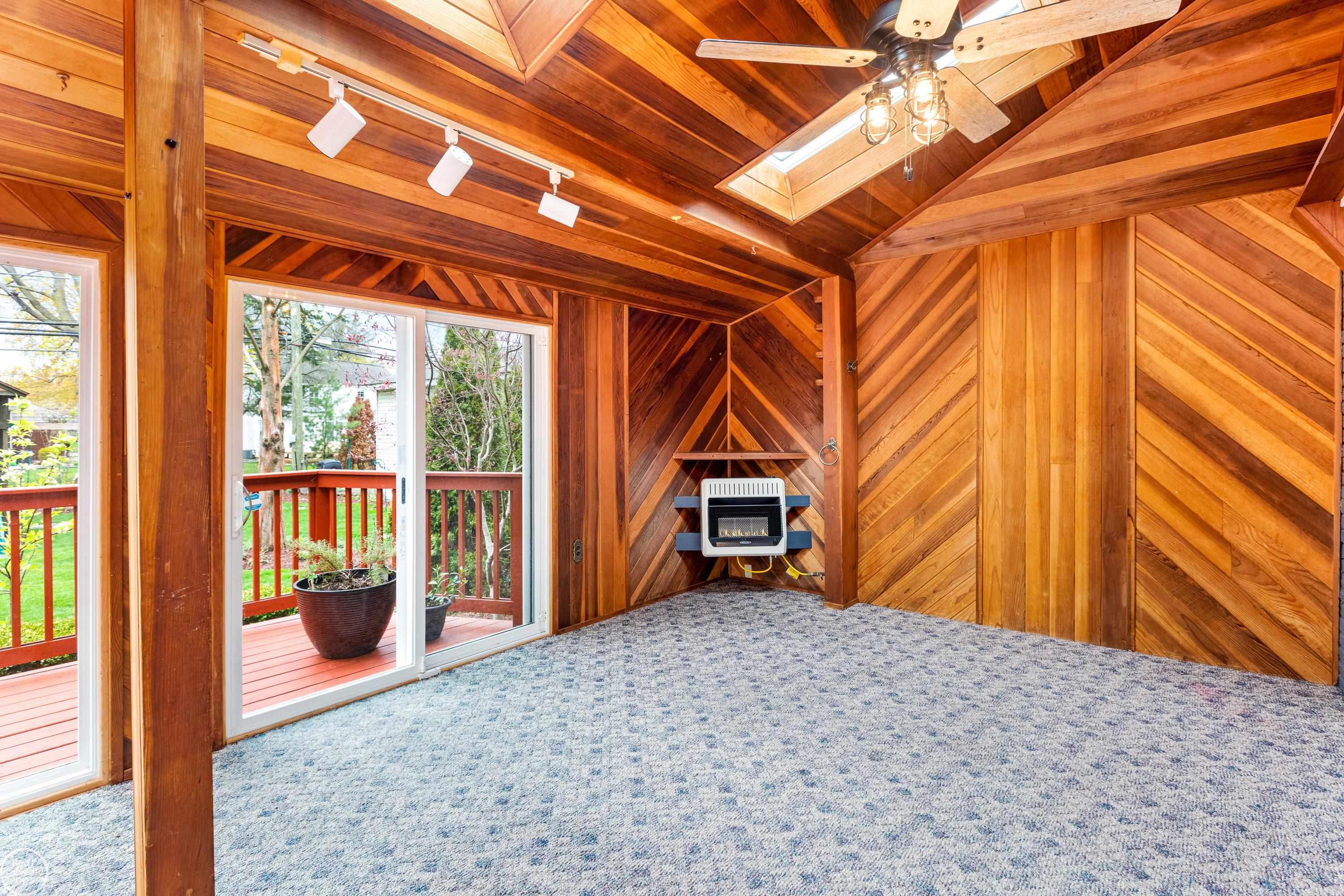 791 Roslyn Road Grosse Pointe, MI 48236 - Photo 17 of 57 50106857-16.JPG