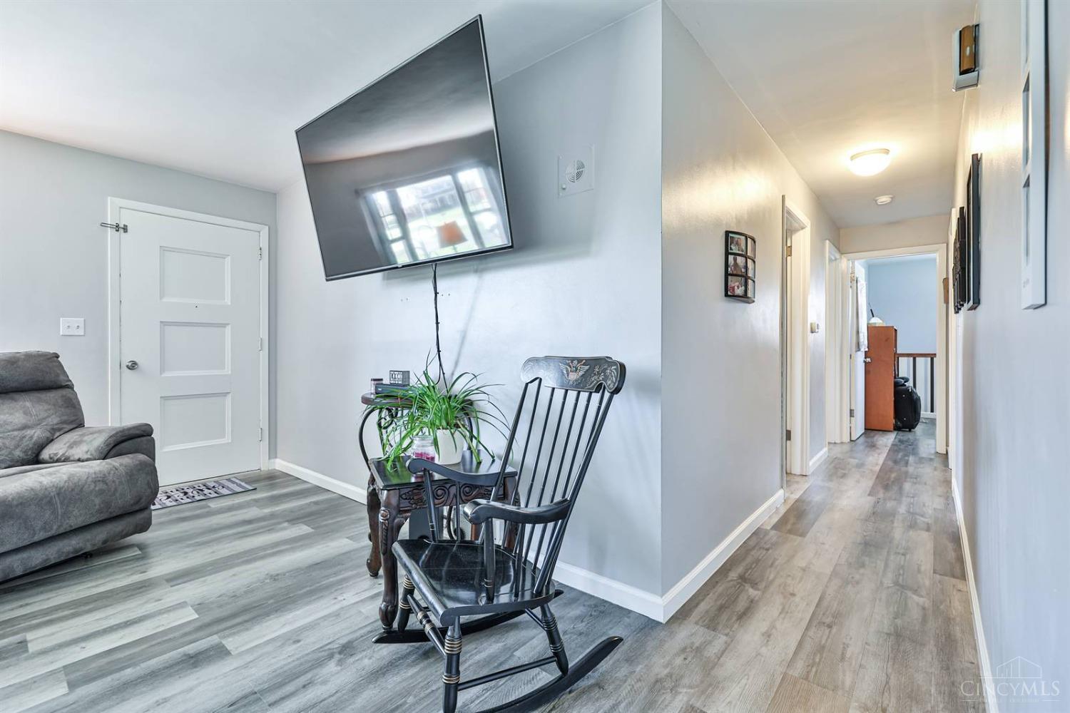 810 Wards Corner Road Loveland, OH 45140 - Photo 7 of 48 Gallery Image 7