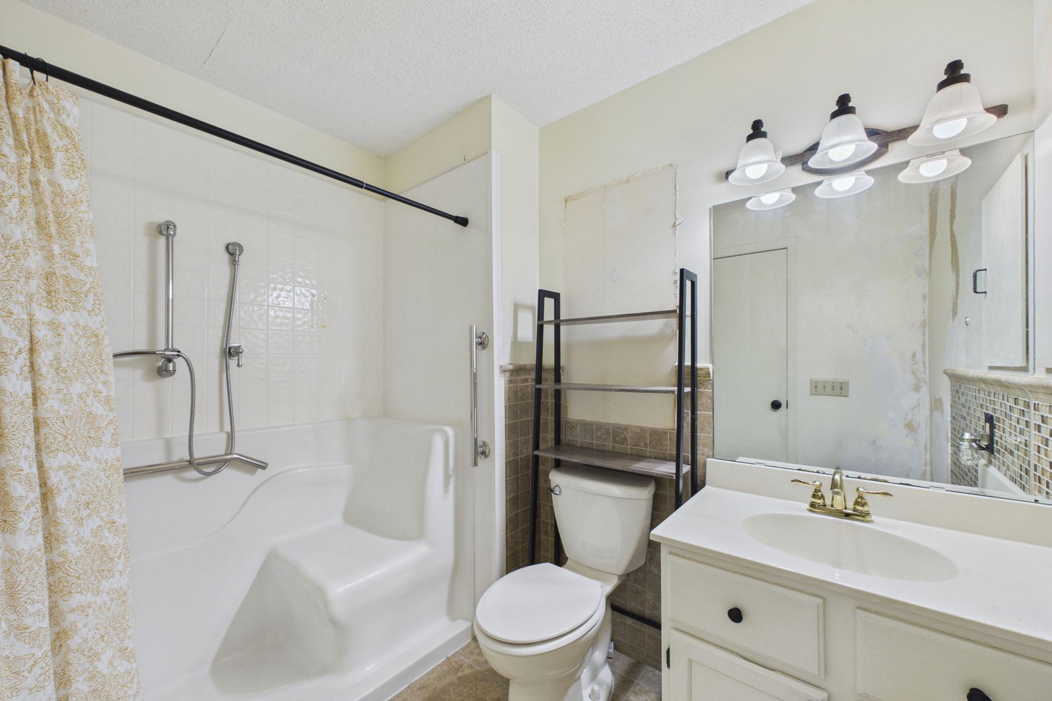 500 County B Road West, Unit 119 Roseville, MN 55113 - Photo 21 of 23 Gallery Image 21