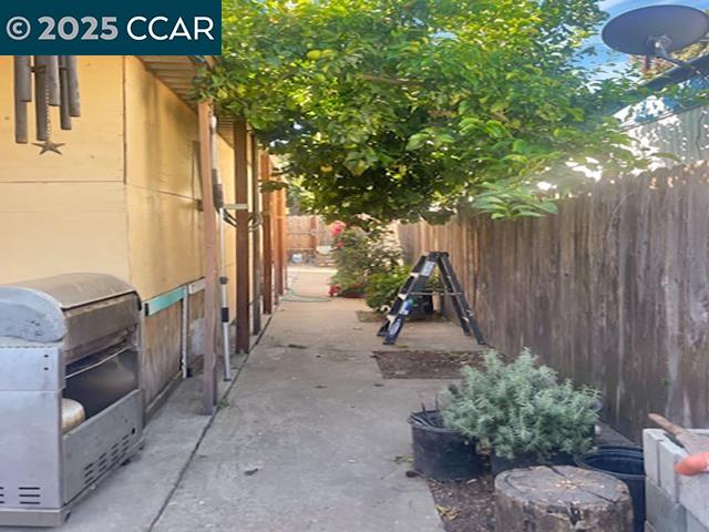 841 West Brannan Island Road, Unit 5 Isleton, CA 95641 - Photo 16 of 22 a view of a backyard with entertaining space