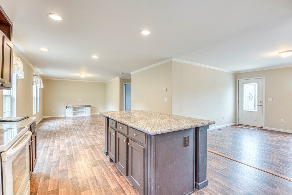 12312 Rich Valley Road Bristol, VA 24202 - Photo 25 of 31 Gallery Image 25