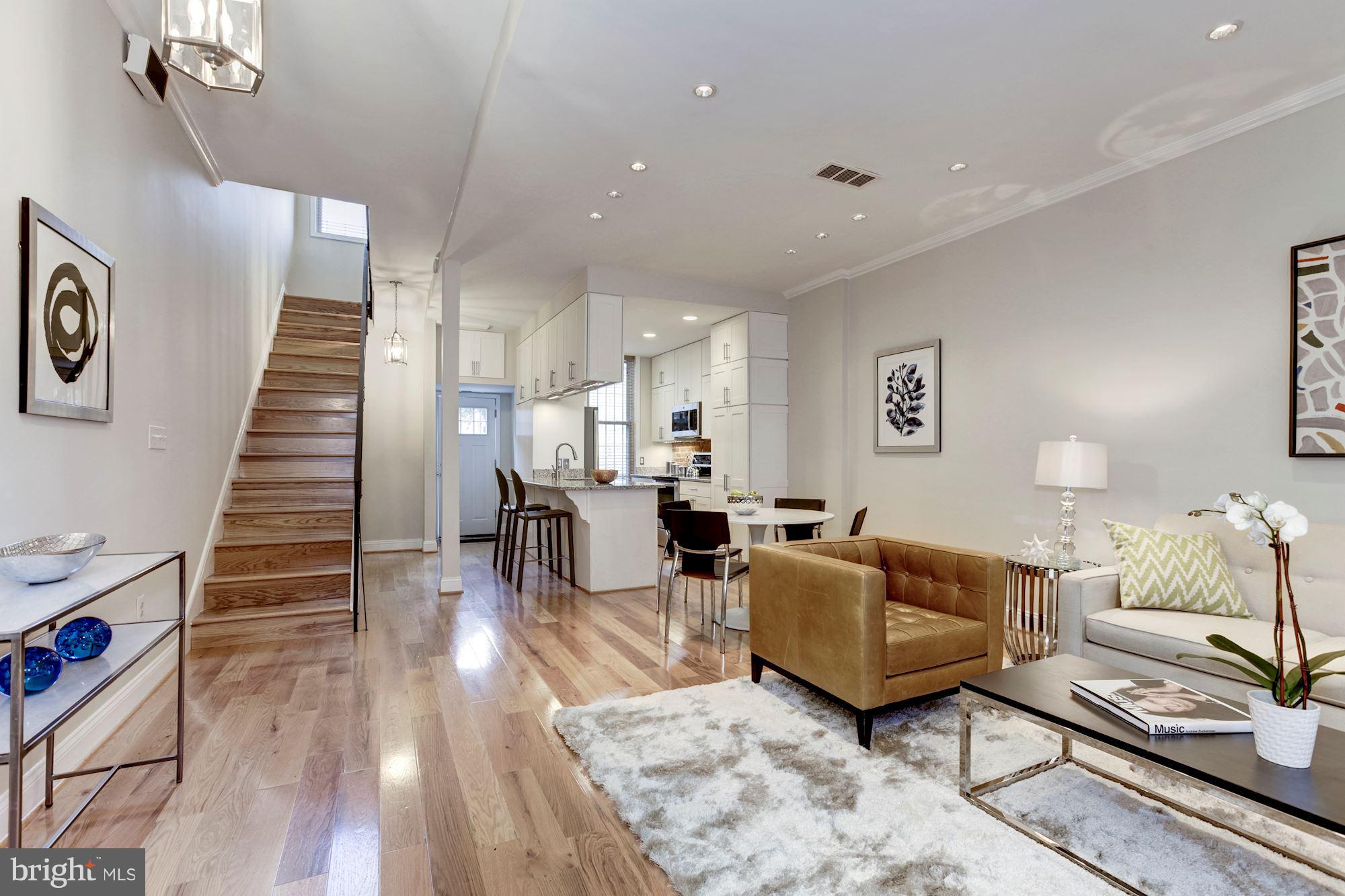 1314 Riggs Street Northwest Washington, DC 20009 - Photo 3 of 28 Living Room