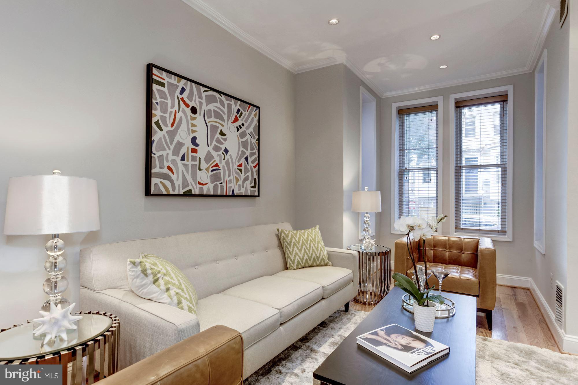 1314 Riggs Street Northwest Washington, DC 20009 - Photo 5 of 28 Living Room