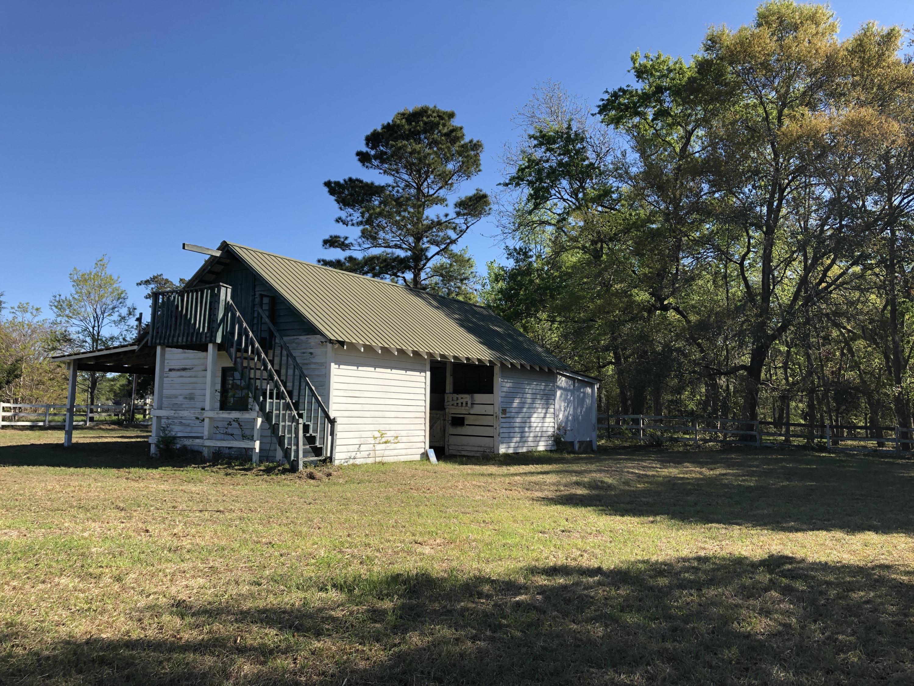 4911 Seewee Road Awendaw, SC 29429 - Photo 17 of 19 Stable right side from right mid of l
