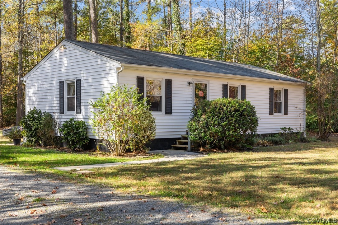 1579 Manfield Road Aylett, VA 23009 - Photo 1 of 38 Gallery Image 1