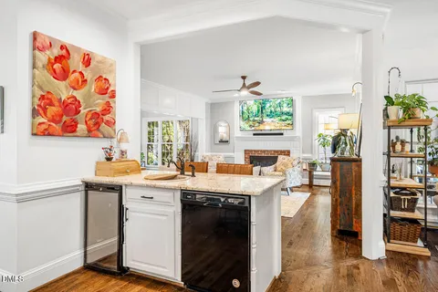 $1,250,000 | 107 Meadowglades Lane, Cary, NC 27518