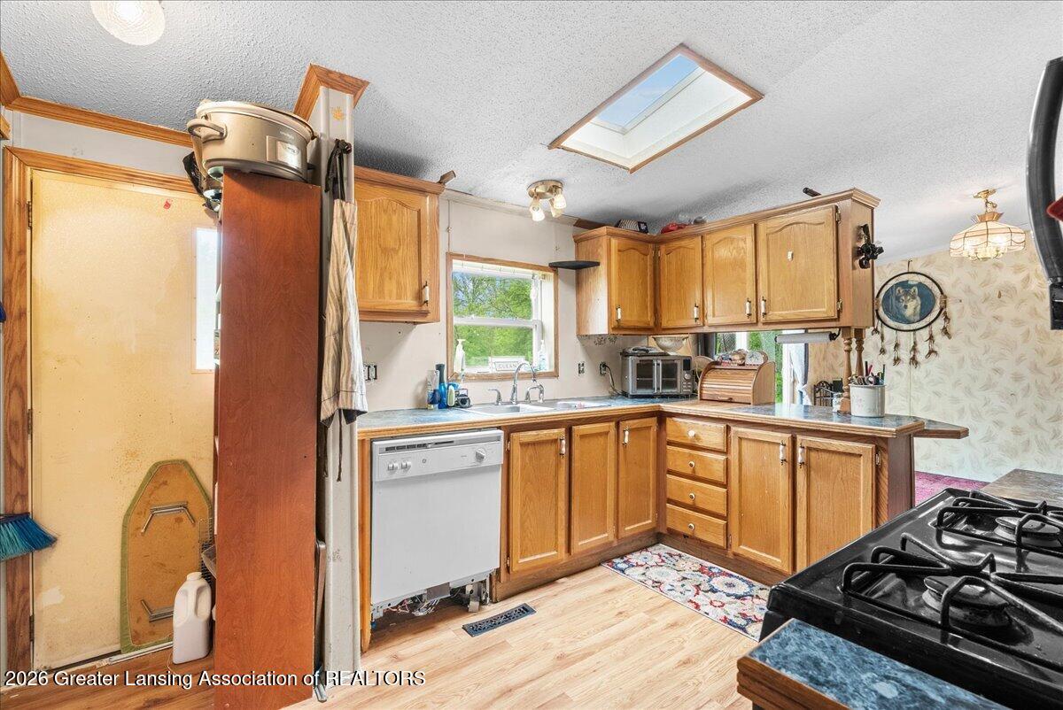 9999 Onondaga Road Onondaga, MI 49264 - Photo 13 of 35 15-Media Jett - 19
