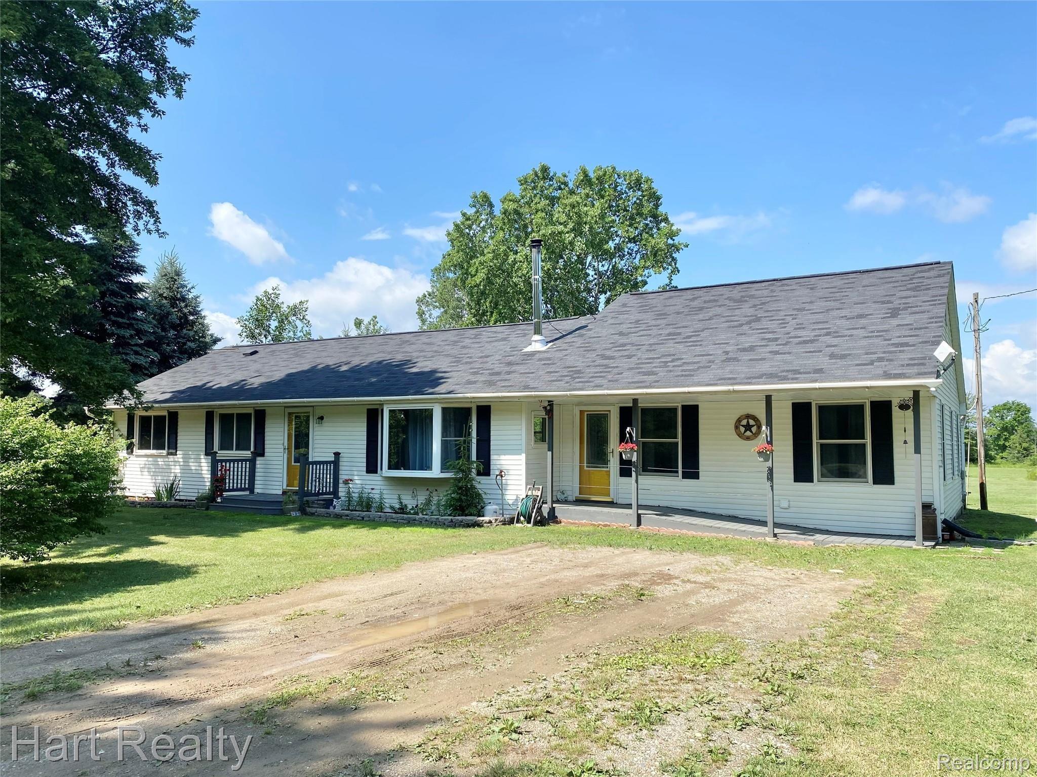 825 North Church Road Carsonville, MI 48419 - Photo 1 of 29 050DF2E5-48ED-43E1-9AF8-426F982D7752.jpeg