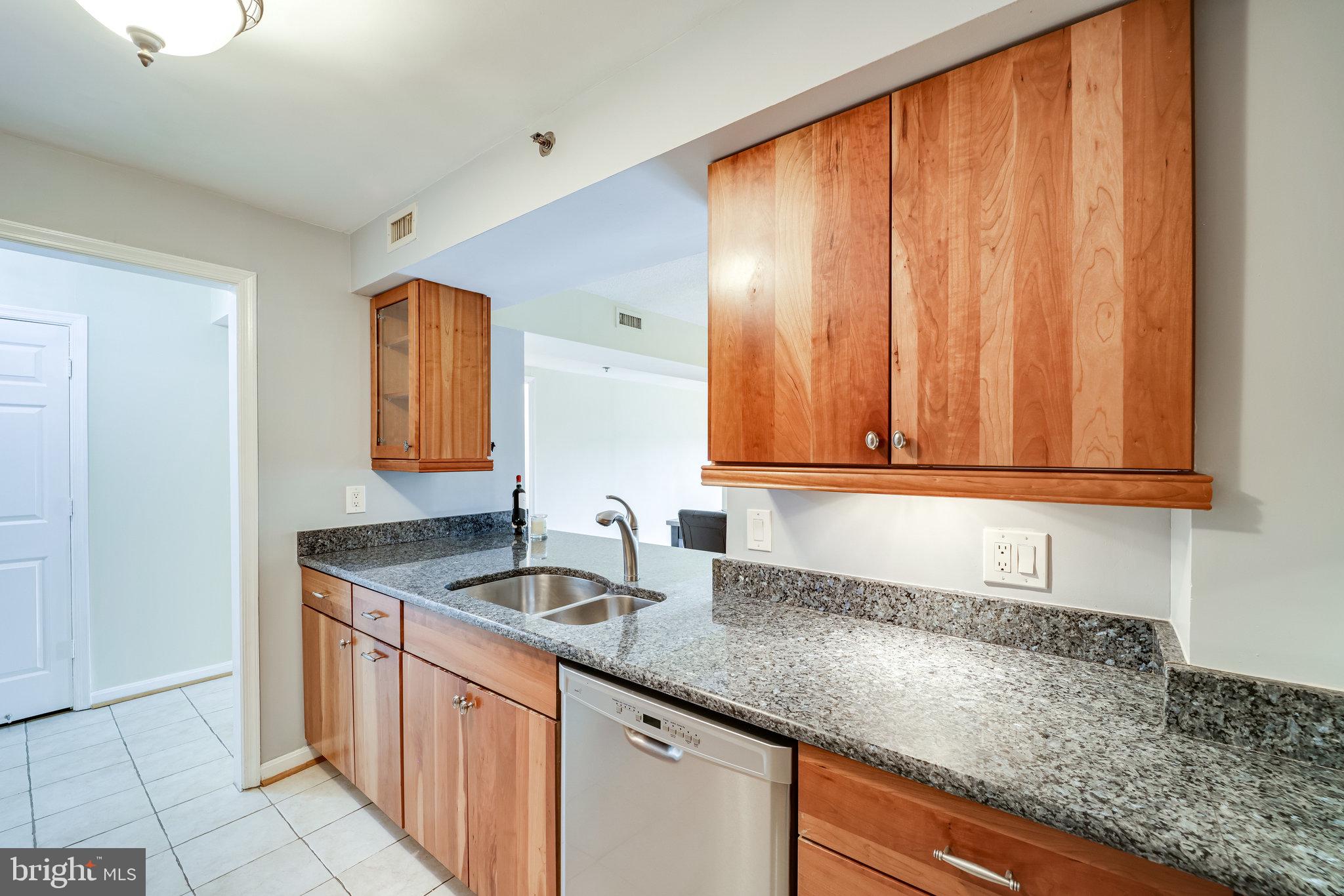 545 East Braddock Road, Unit 308 Alexandria, VA 22314 - Photo 3 of 49 Gallery Image 3