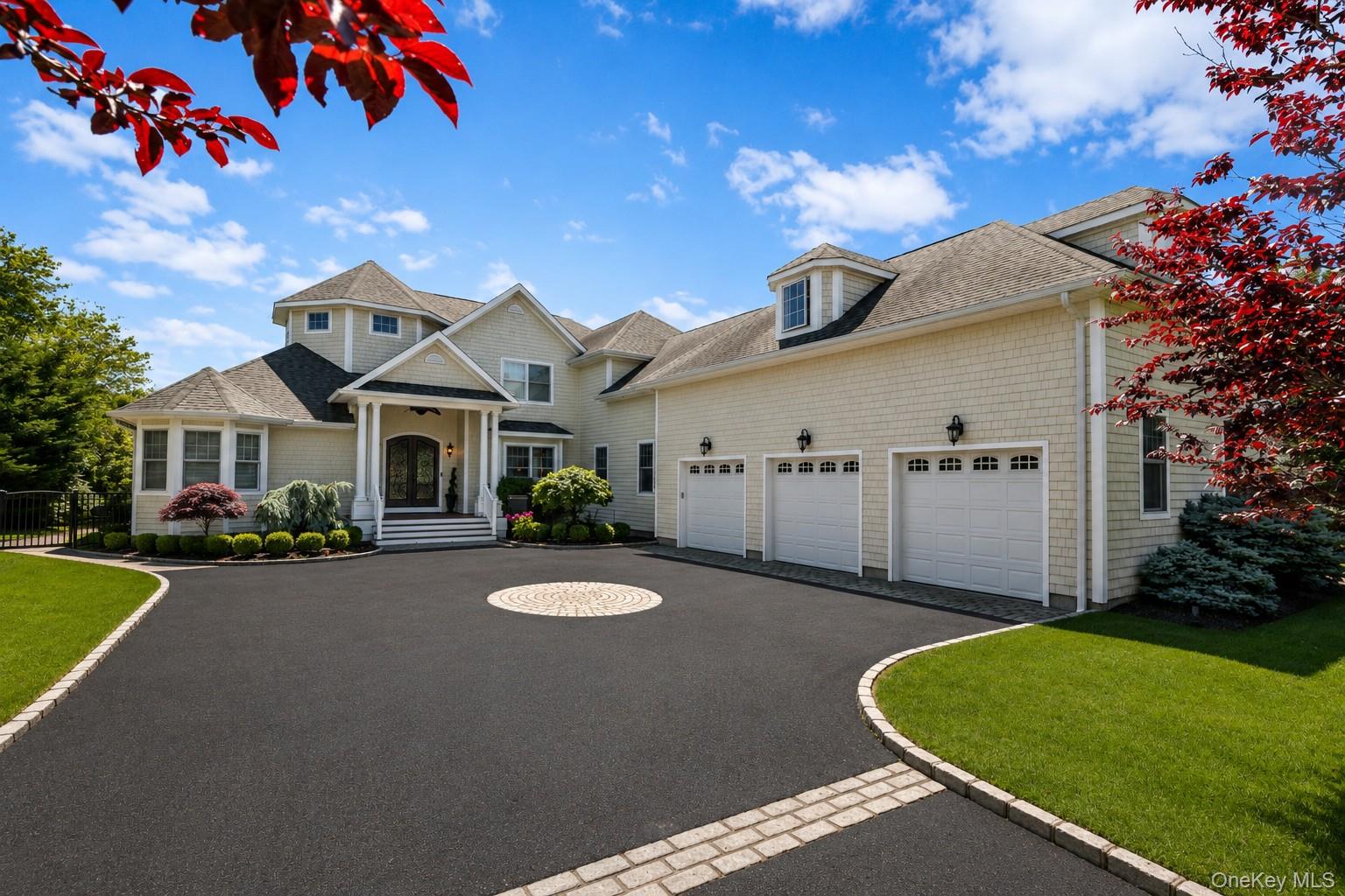 65 West Bayberry Road Islip, NY 11751 - Photo 8 of 44