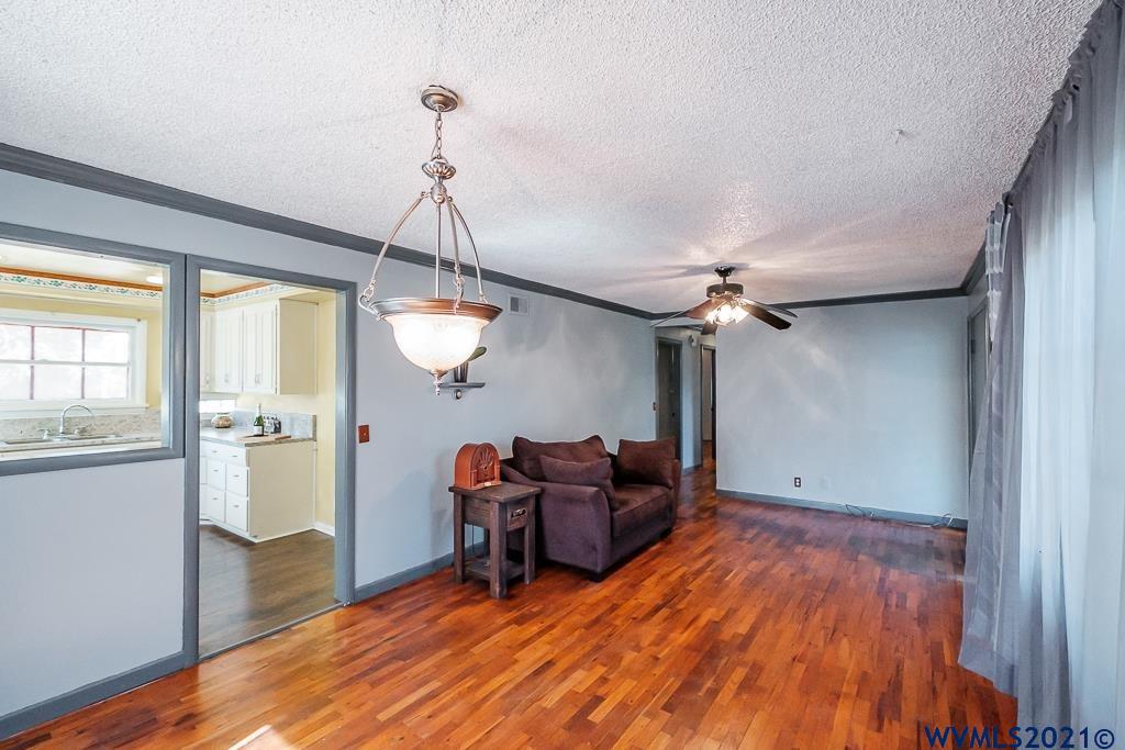 1370 Gale Street Southwest Albany, OR 97321 - Photo 4 of 42 Gallery Image 4