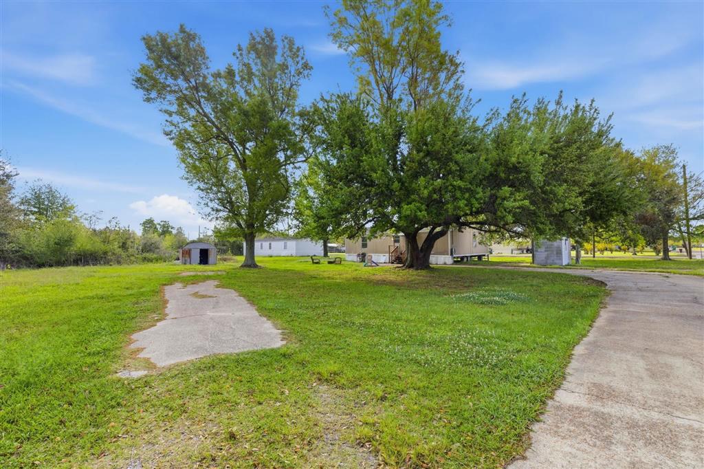1204 Vickie Lane Lake Charles, LA 70607 - Photo 4 of 9