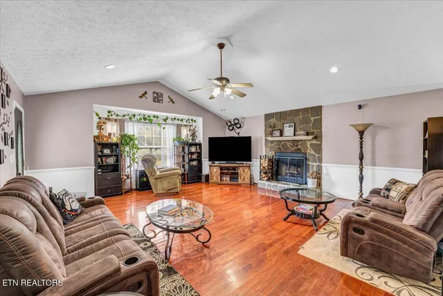 $400,000 | 3333 Oma Lee Drive, Sevierville, TN 37876