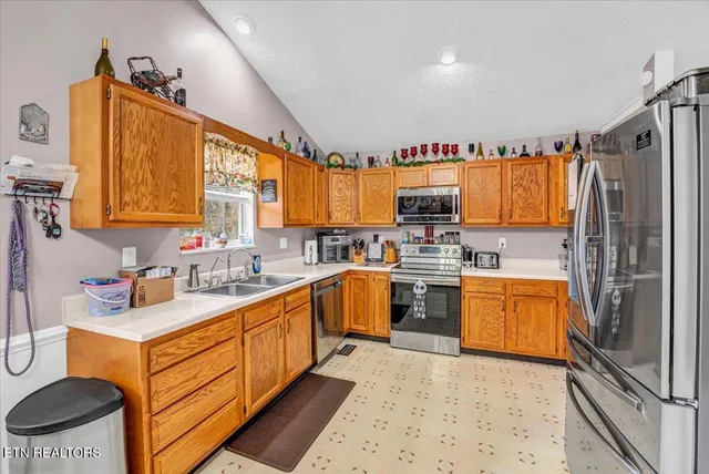 $400,000 | 3333 Oma Lee Drive, Sevierville, TN 37876