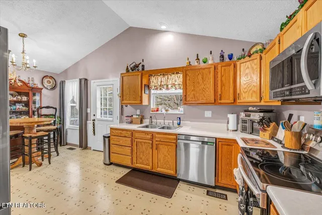 $400,000 | 3333 Oma Lee Drive, Sevierville, TN 37876