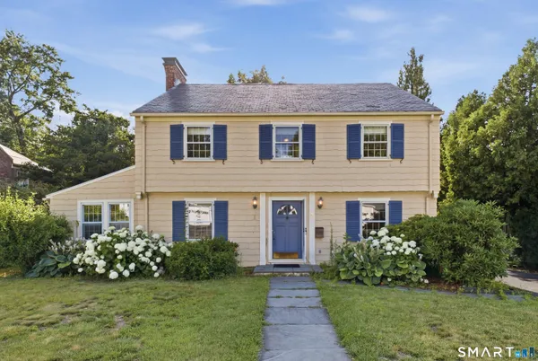$649,900 | 9 Stratford Road, West Hartford, CT 06117