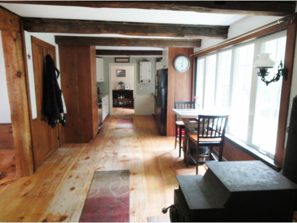 282 Meadow Road New Boston, NH 03070 - Photo 3 of 27