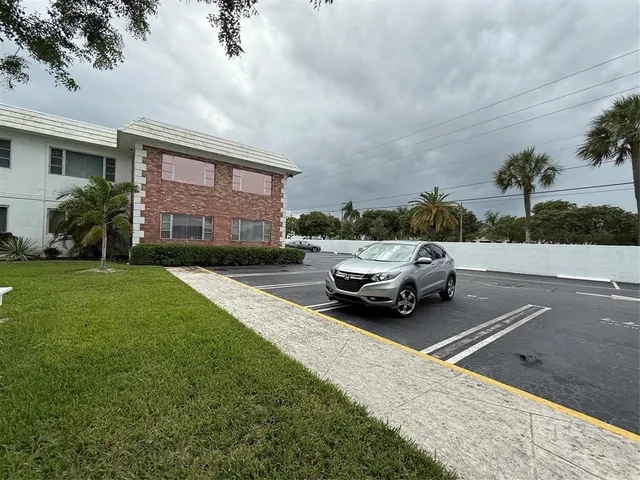 $1,600 | 412 South Cypress Road, Unit 225, Pompano Beach, FL 33060