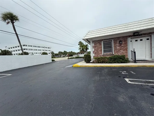 $1,600 | 412 South Cypress Road, Unit 225, Pompano Beach, FL 33060