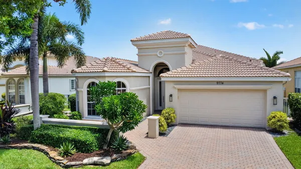 $650,000 | 9774 Via Elegante, Wellington, FL 33411