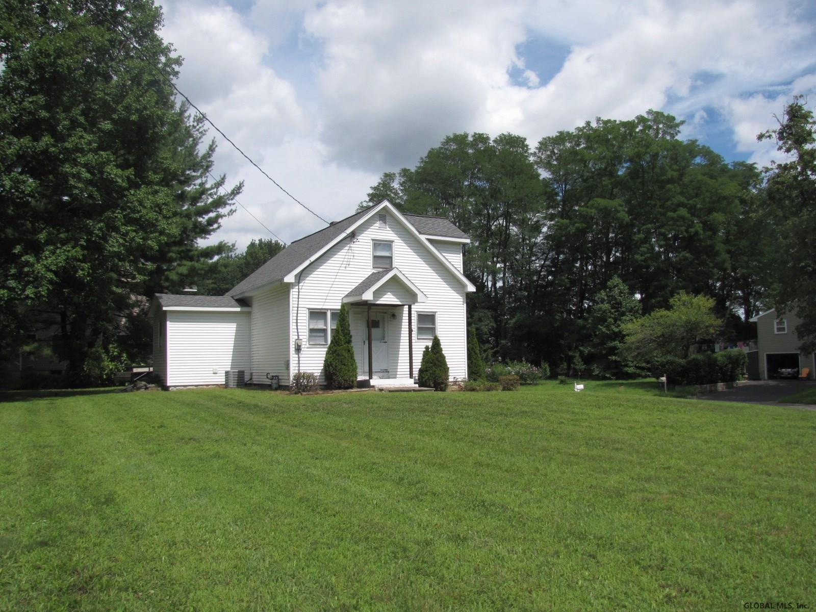 3145 East Old State Road Schenectady, NY 12303 - Photo 3 of 12 Photo 3