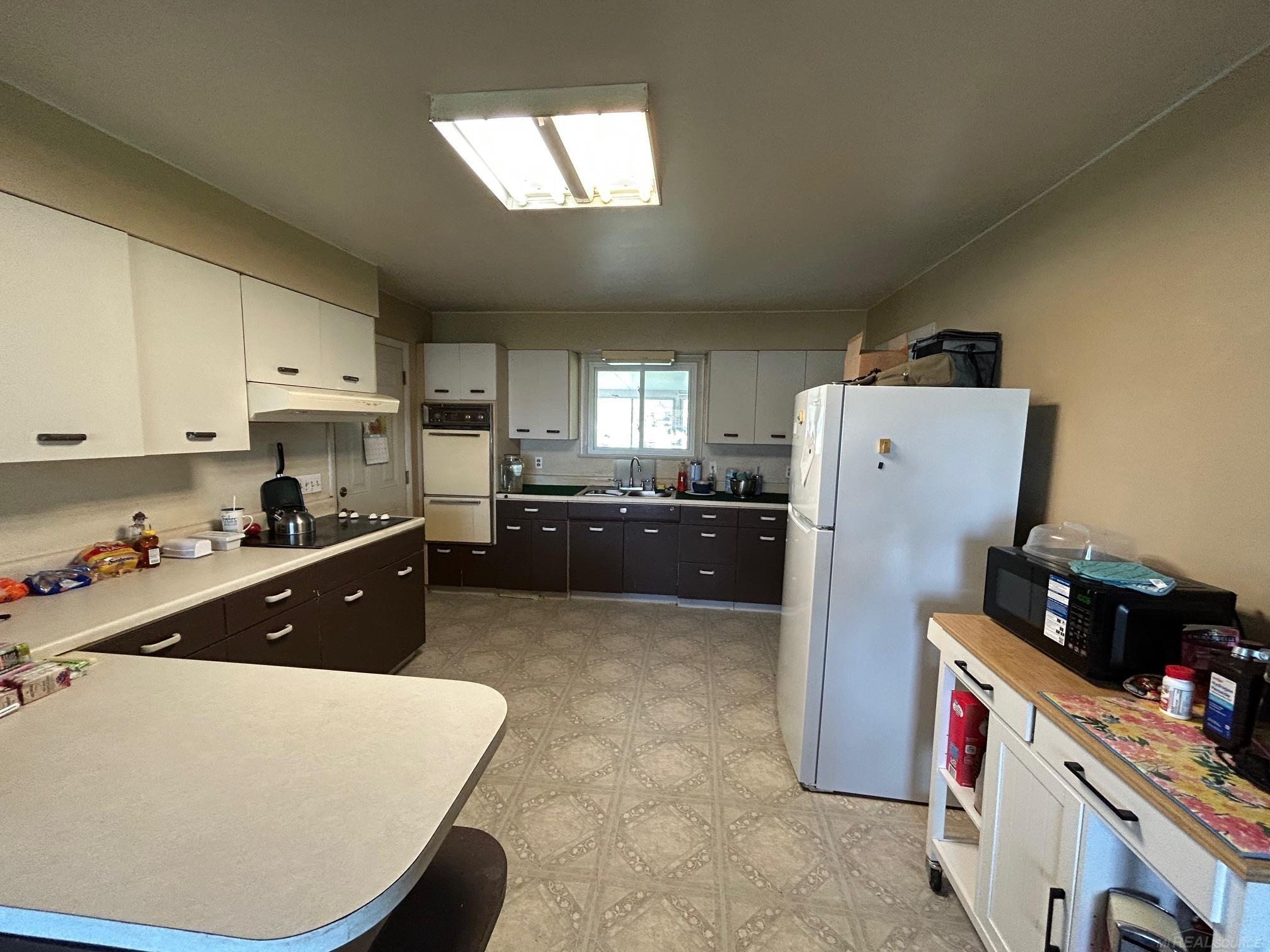 5996 Lakeshore Road Lexington, MI 48450 - Photo 9 of 20